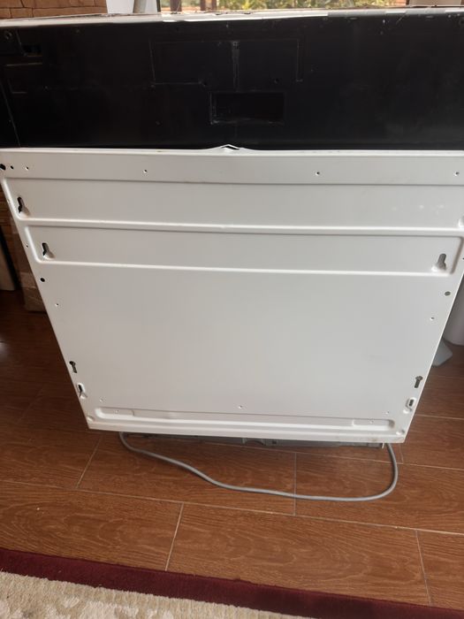 esl66010 electrolux посудомийка