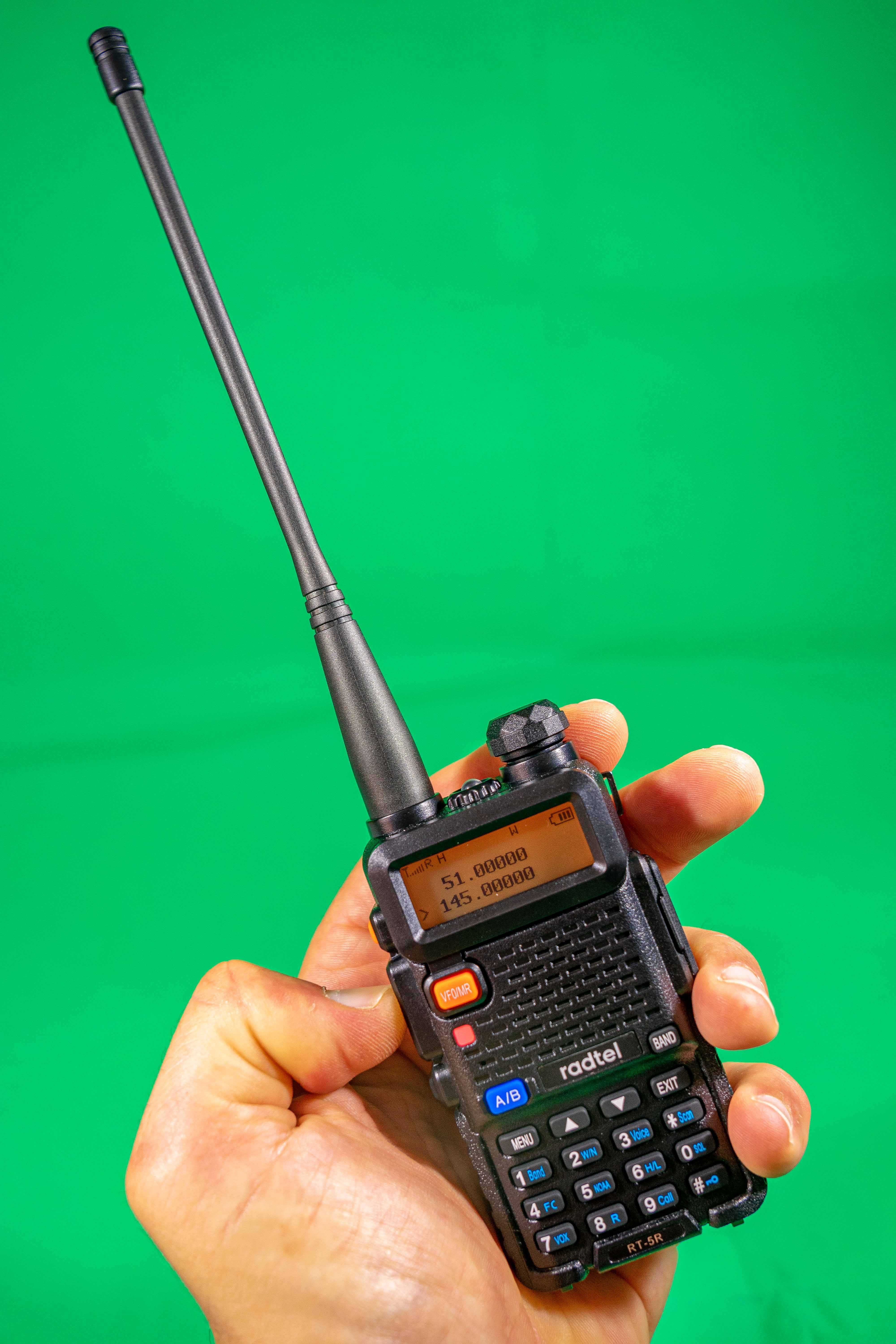 walkie-talkie Radtel RT-5R Full Band 50-600Mhz Rádio Amador
