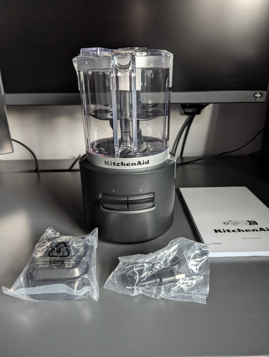 Mini malakser KitchenAid Go z aku.