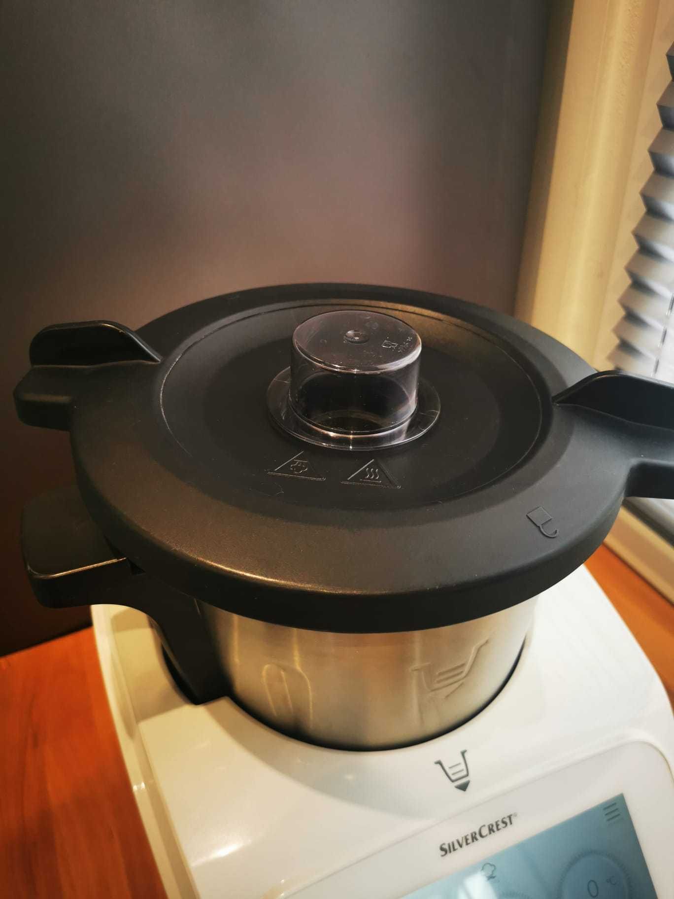 Lidlomix Monsieur Cuisine Connect-Robot kuchenny z pełnym wyposażeniem