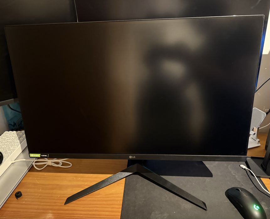 Monitor Gaming LG UltraGear 27GN650-B — 27” IPS, 144Hz