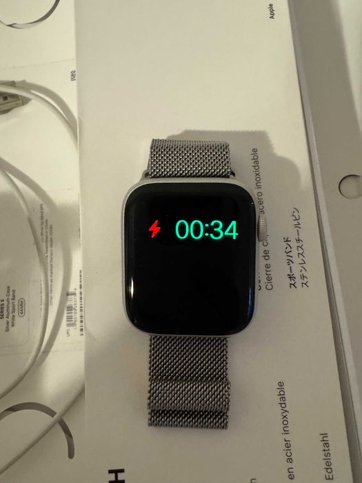 Apple Watch Series 5 44mm Space Gray