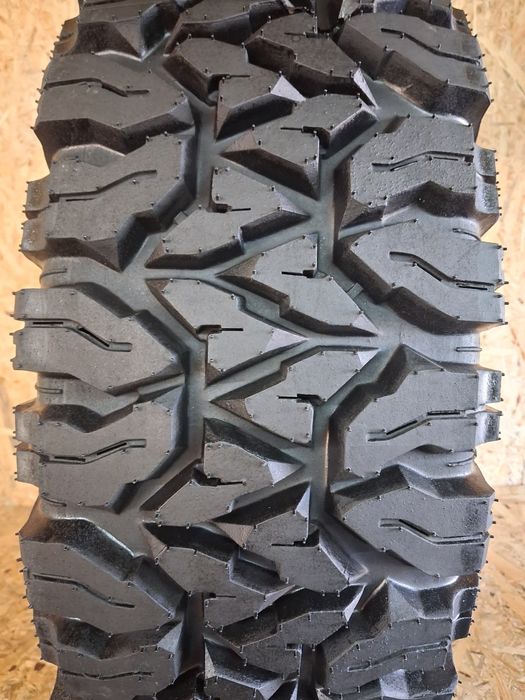 Opony terenowe  245 70 R16