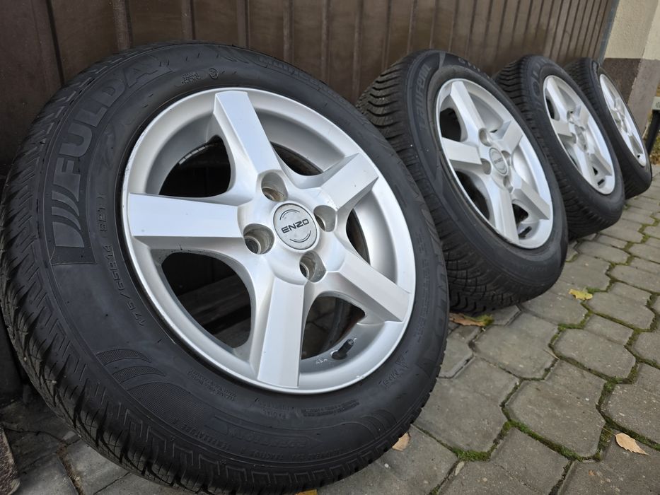 Felgi z oponami 175/65R14 Renault Clio 4x100 Thalia Megane TWINGO Kang