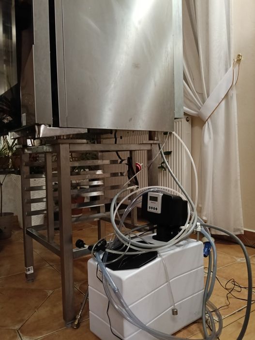 Piec konwekcyjno-parowy nowy na gwarancji producenta