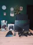 Konsola Xbox X Series, 2 Pady, Ładowarka do Padów, 2 Akumulatory