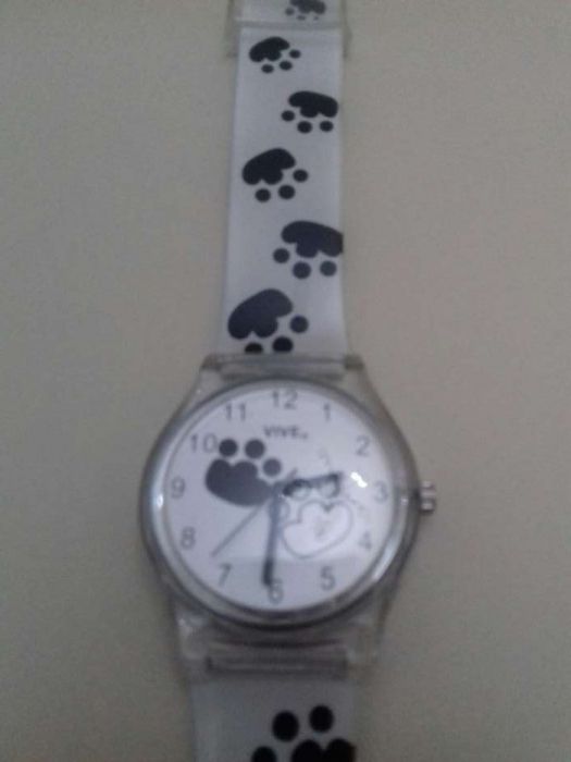 Relógio marca vive water resistant