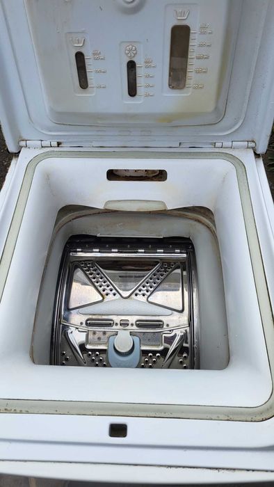 Продам пральну стиральную машину Whirpool