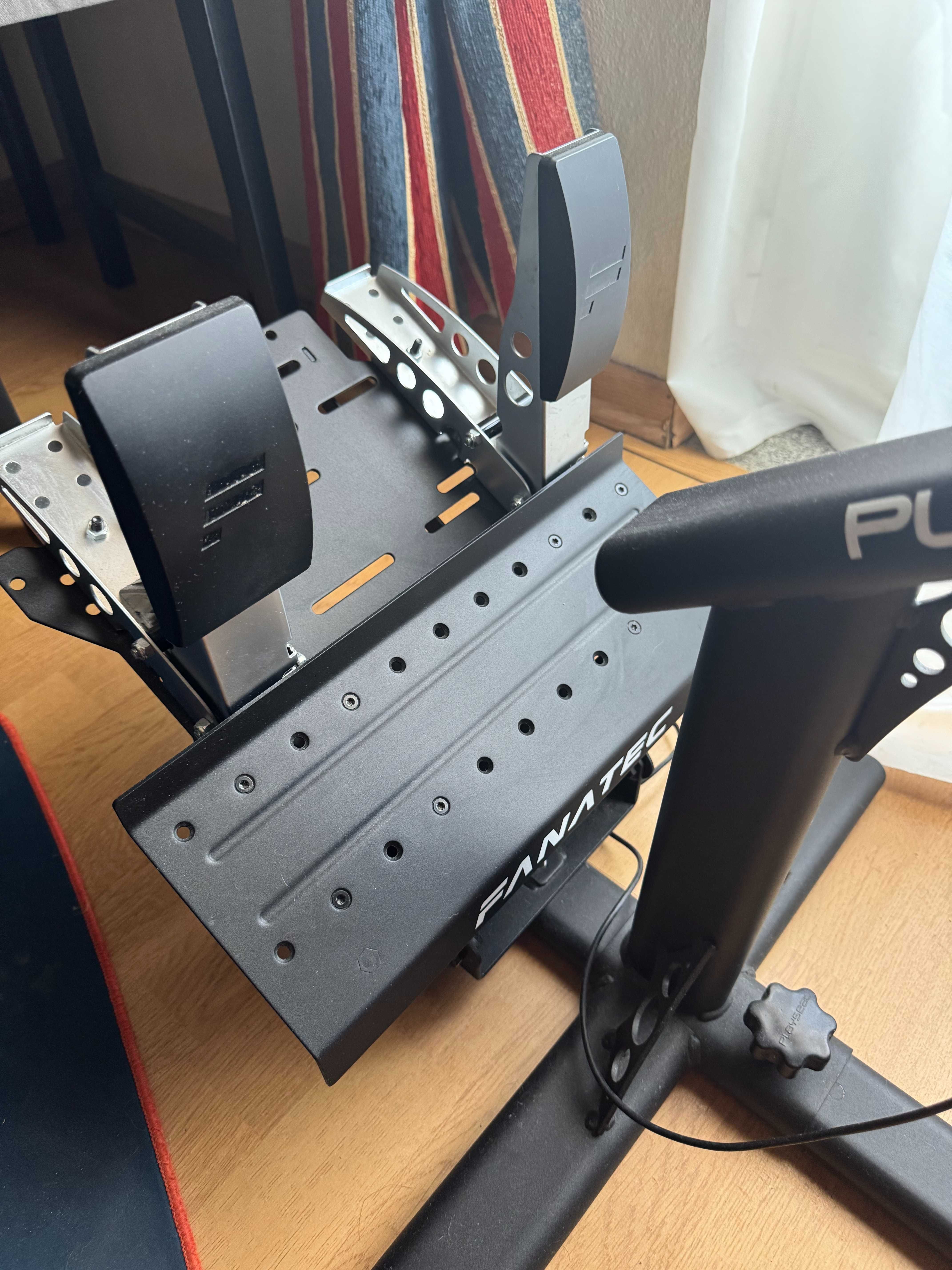 Fanatec DD Pro + ClubSport Steering Wheel Formula V2.5 X + Playseat