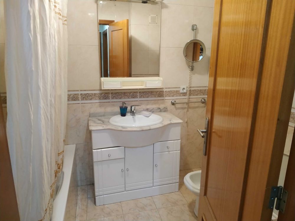 Arrendamento Moradia, 100% desocupada, zona central de Vila do Conde