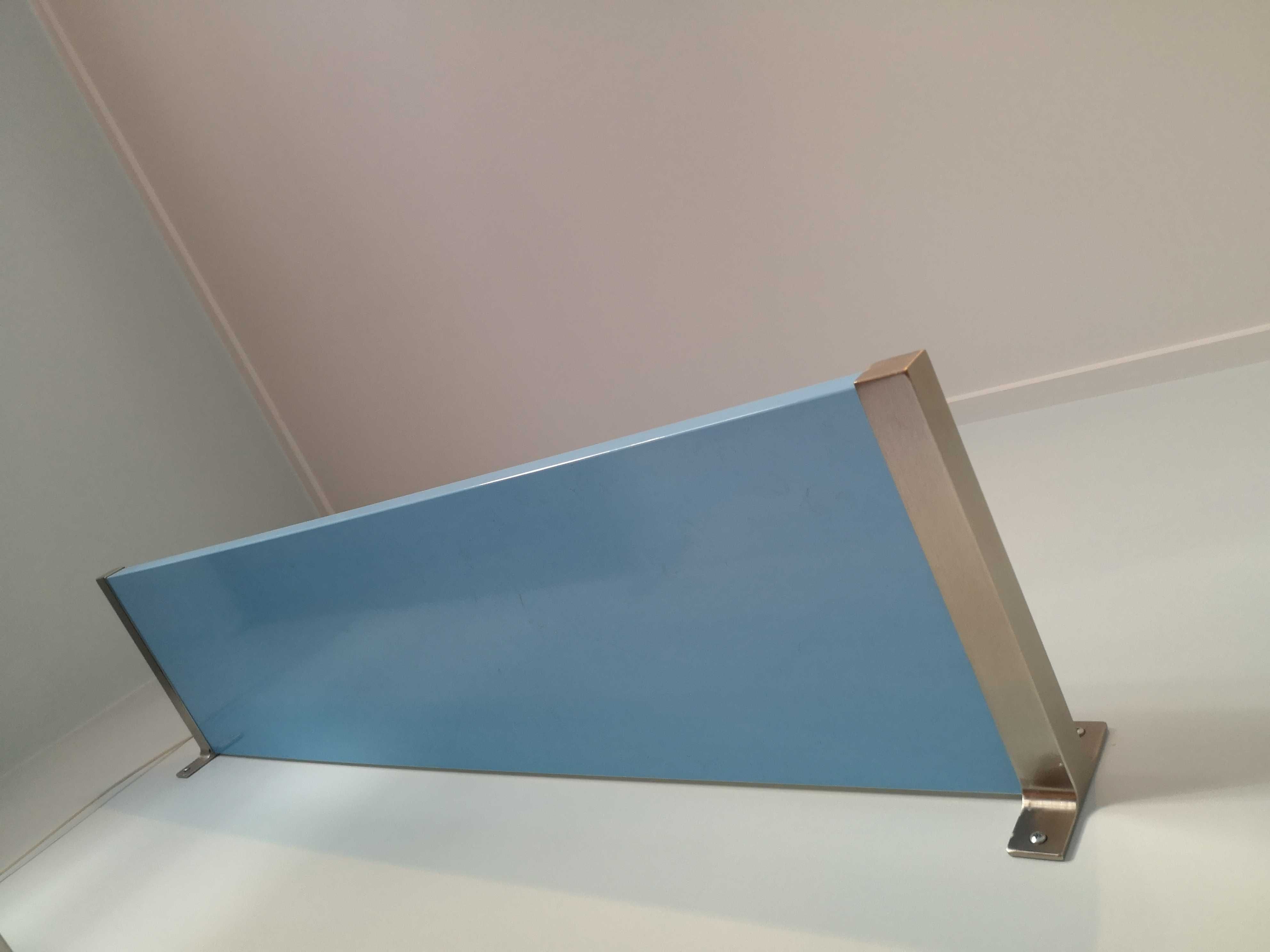 2 Prateleiras lacadas,Ikea,como novas,com 4suportes laterais de inox