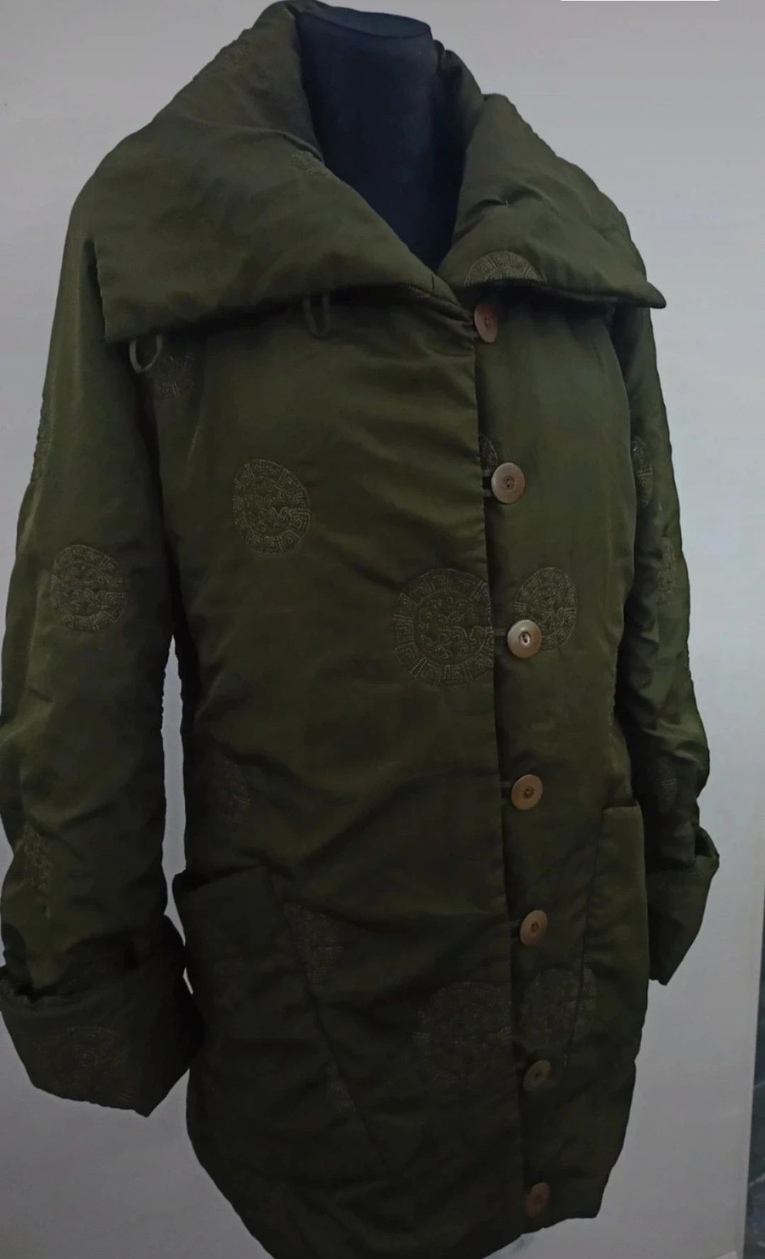 Płaszcz khaki jesienny rozmiar M/L damski
 rozm. M/L