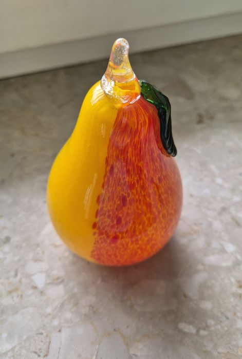 Szklany owoc Gruszka Costa Boda