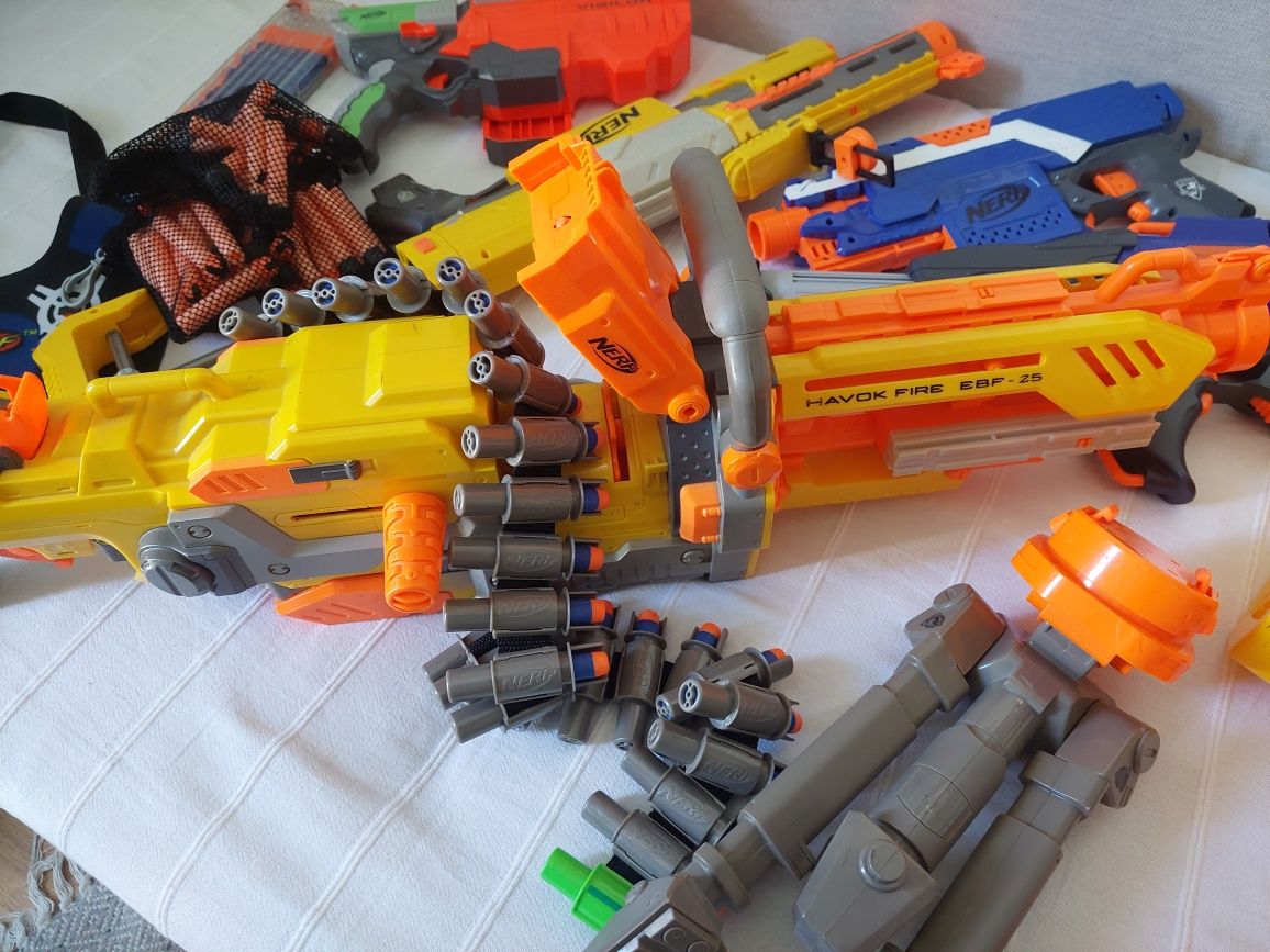 Wielki zestaw Nerf + modele niedostępne w Polsce