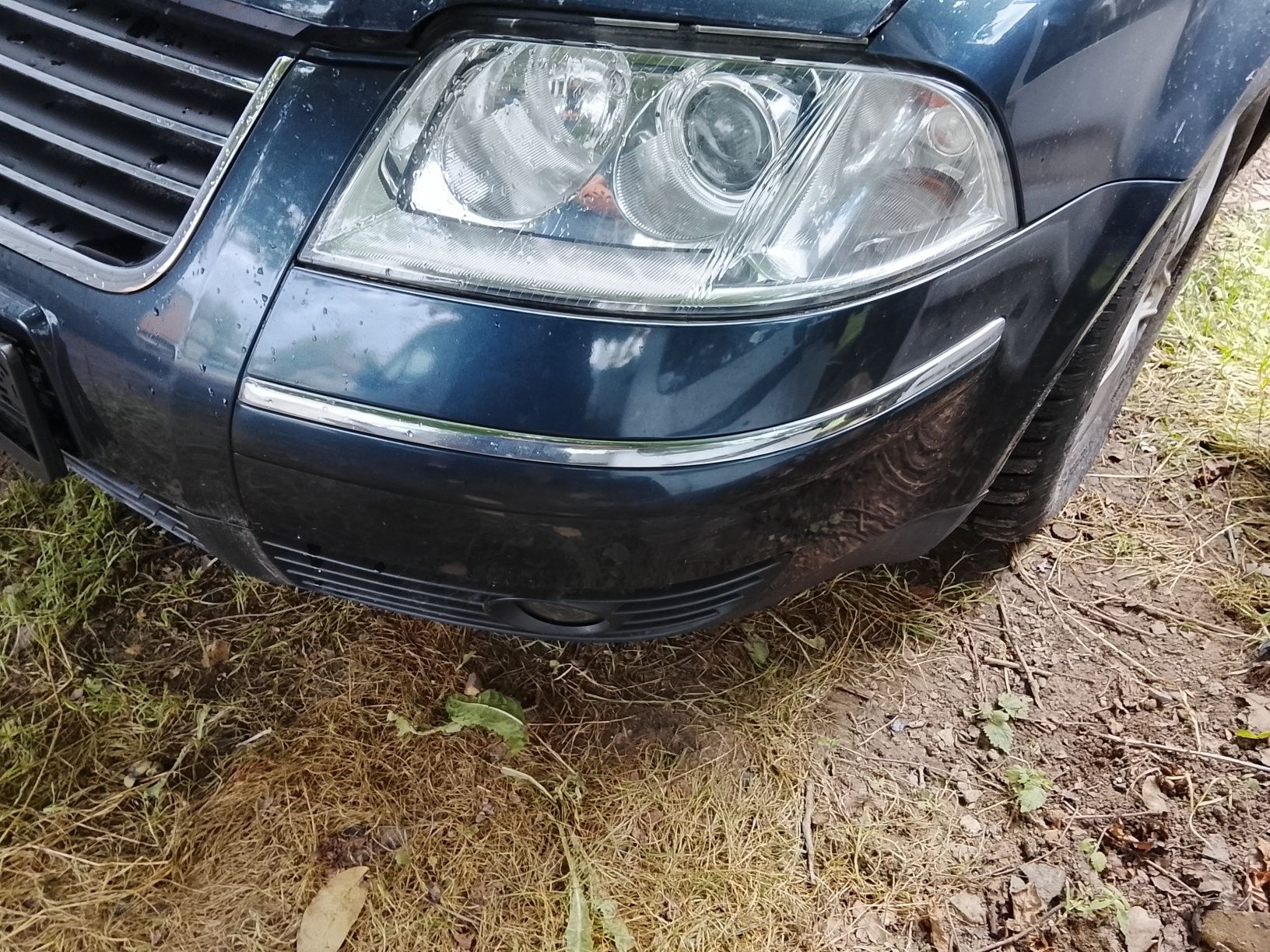 Zderzak przedni passat B5 fl lc5f