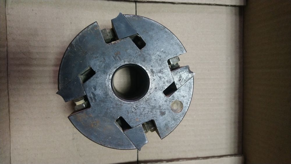 Фреза для обробки  деревини