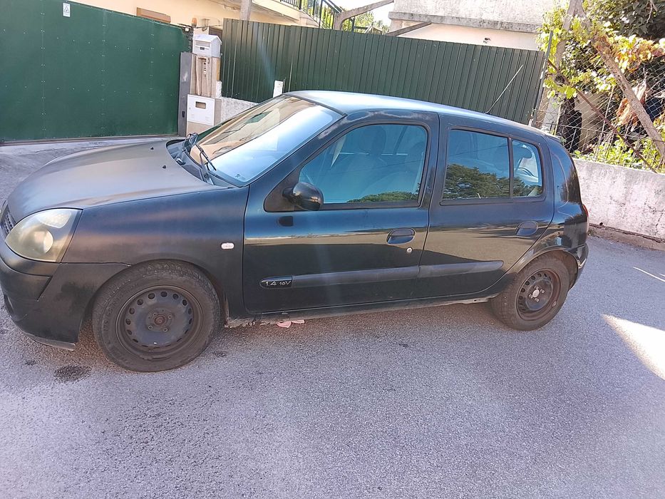 Renault Clio ll 1.4 ano 2005