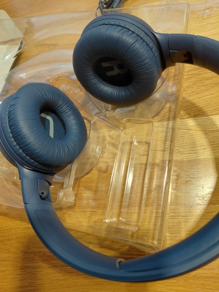 Słuchawki JBL Z KABLEM