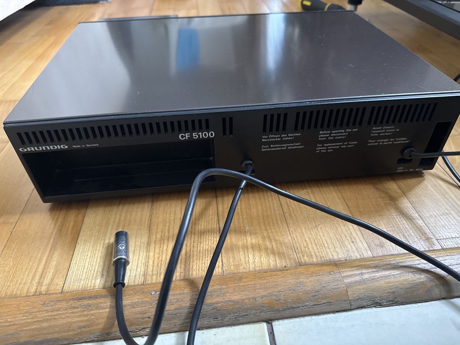Кассетная дека GRUNDIG CF 5100