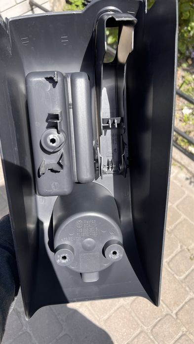 Центральна консоль знята з volkswagen golf 5