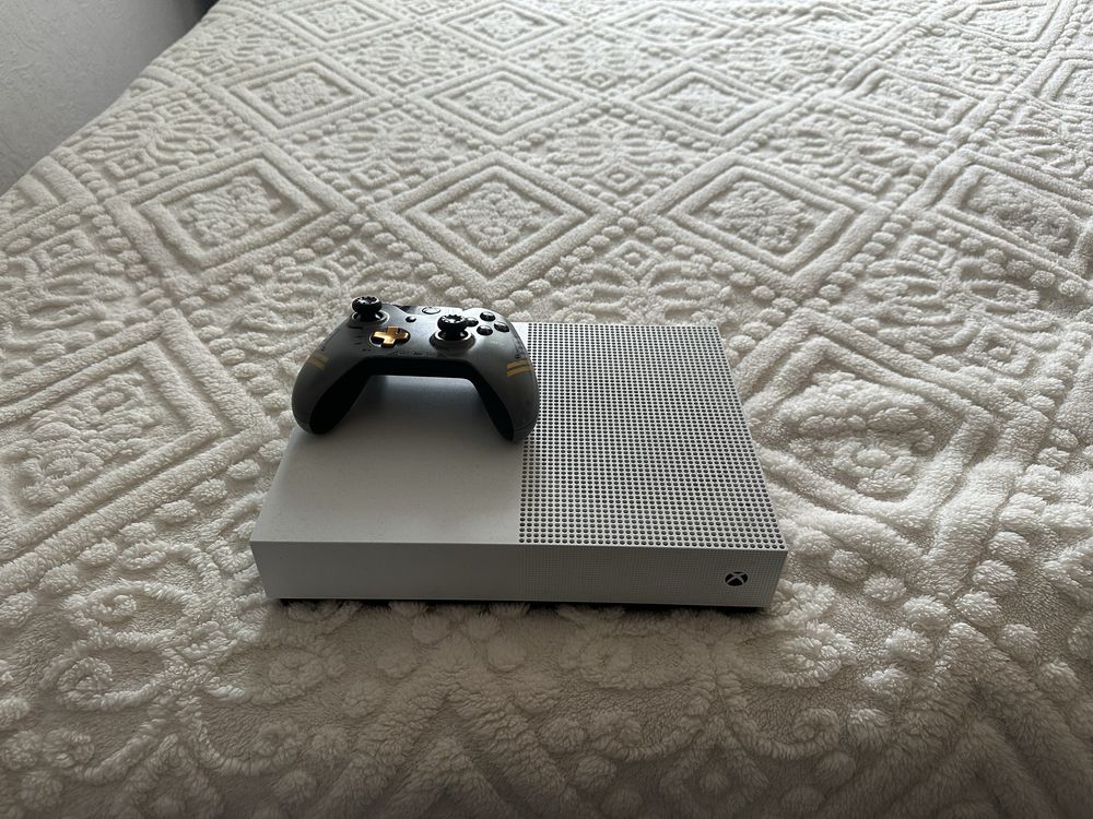Xbox One S Digital edition 1TB