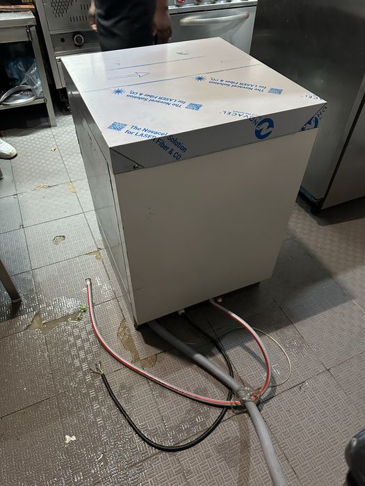 Maquina de lavar Loiça ( nova )