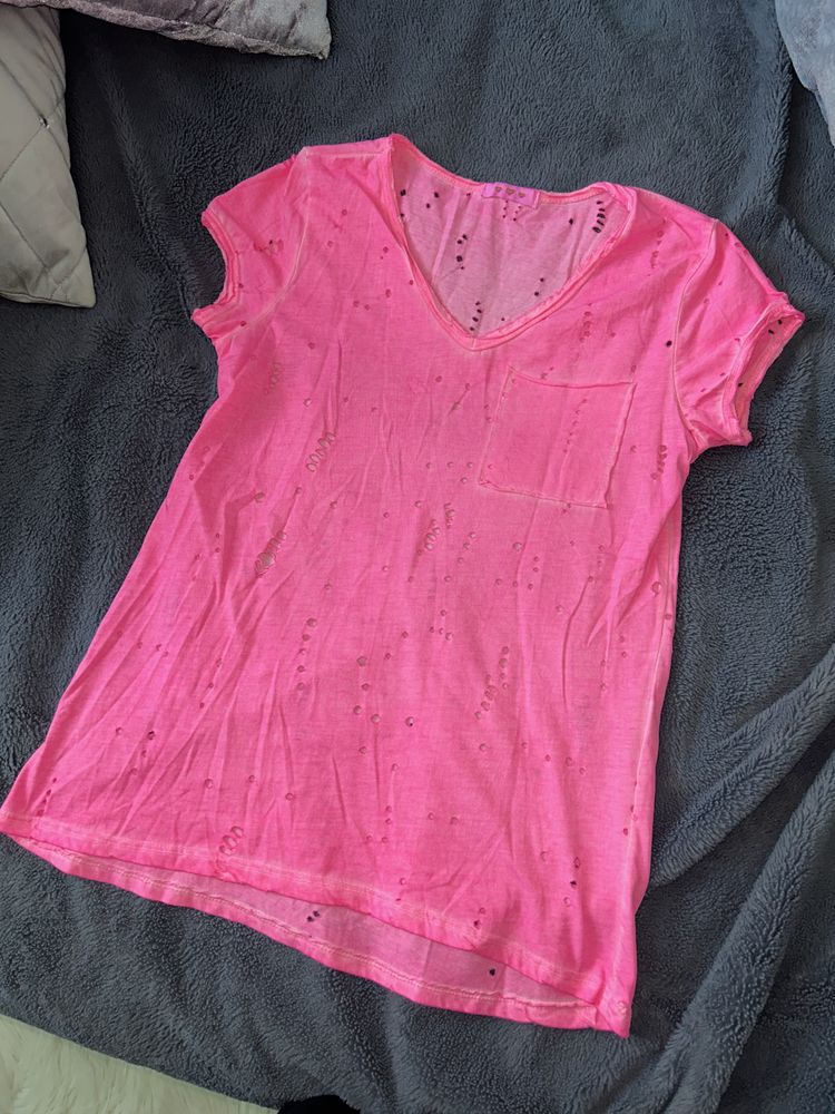 T shirt bluzka neonowa z dziurkami