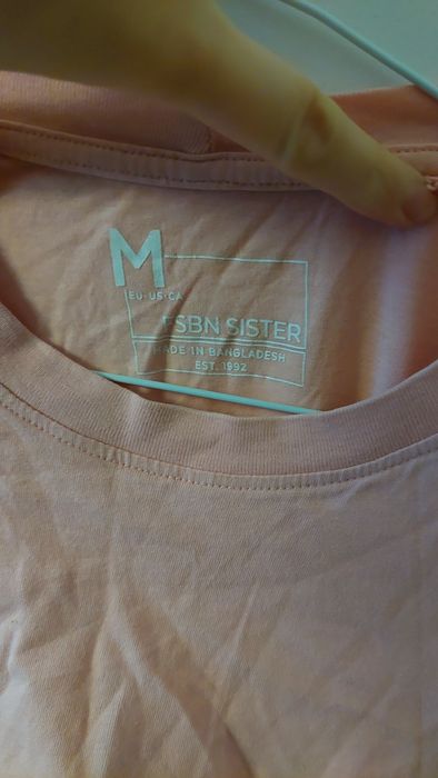 T-shirt w ładnym kolorze