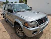 Mitsubishi Pajero Sport 2.5 TD GLS