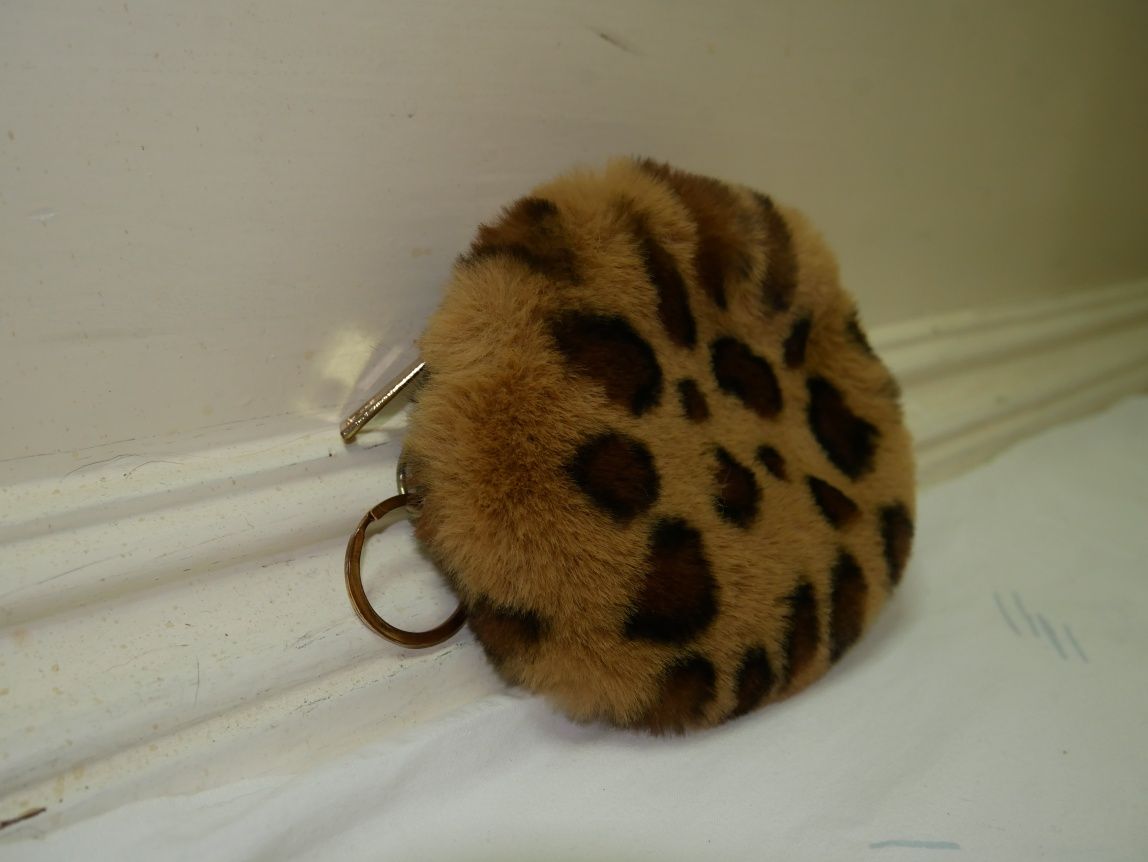 Porta Moedas Em Castanho Padrão Leopardo