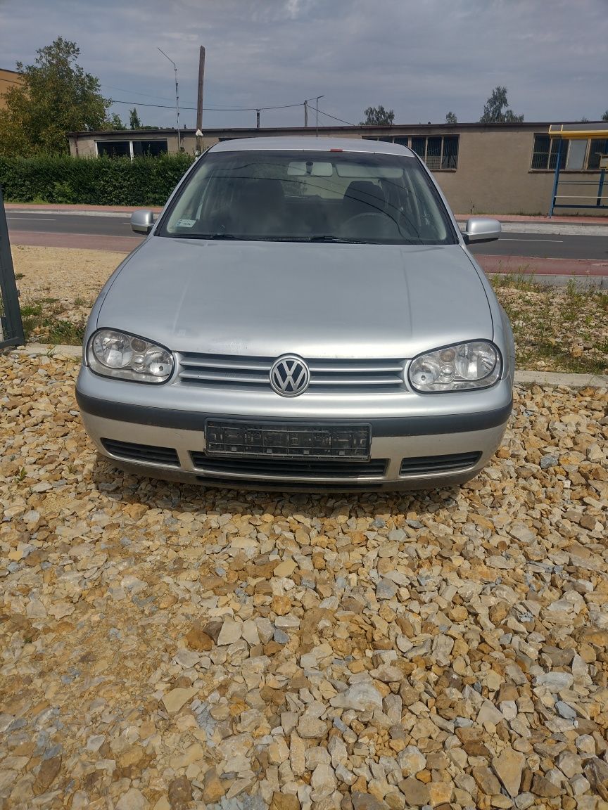 VW Golf IV, 1.6 benzyna+LPG. Klimatyzacja.