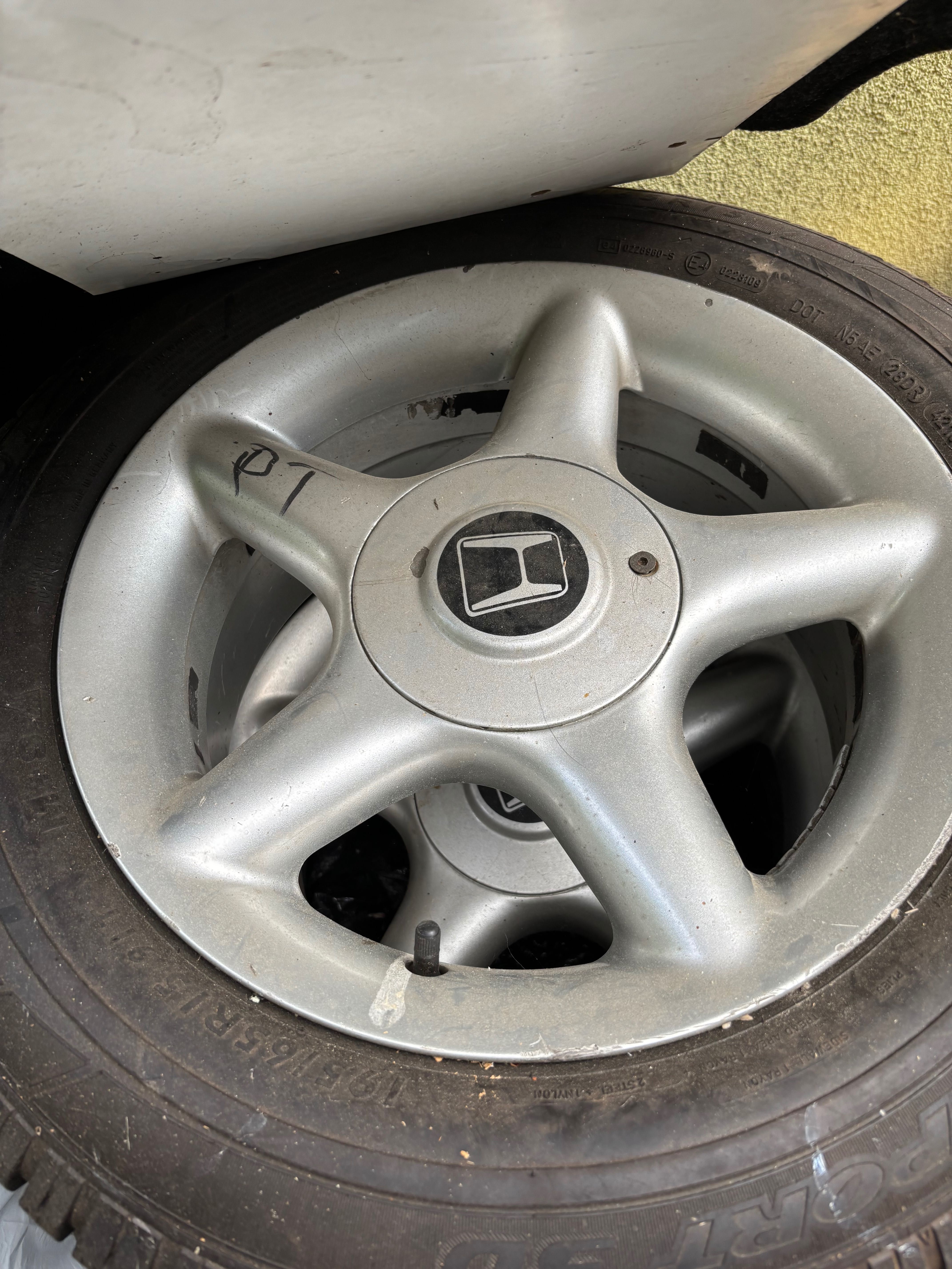 Oryginalne felgi honda 4x100 r15