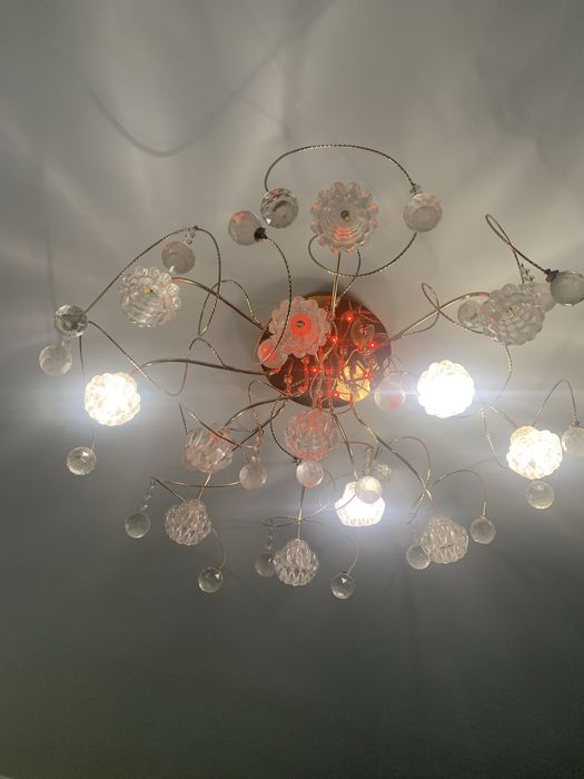 Розпродаж люстр б/у