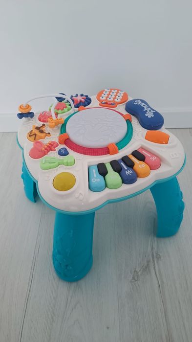 Mesa de atividades para bebé