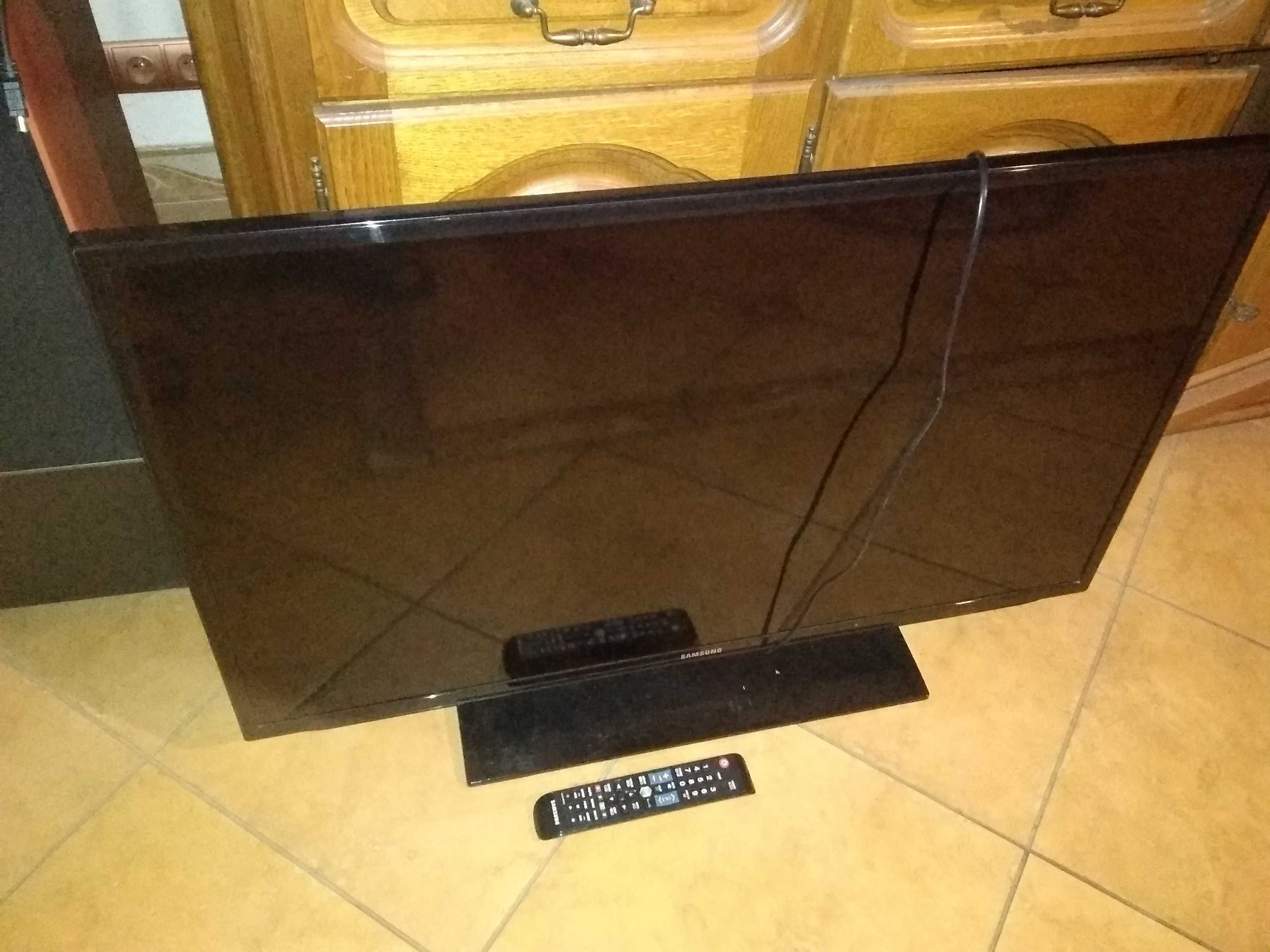 Tv  led  Monitor 22 cale sprawny telewizor lcd smart samsung 42