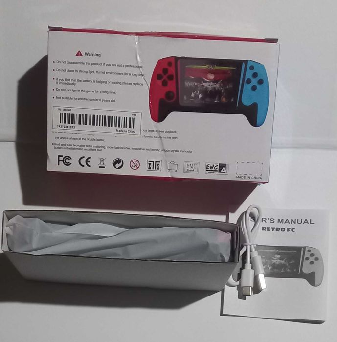 Consola de jogos retrô, adaptada também para televisão (novo).