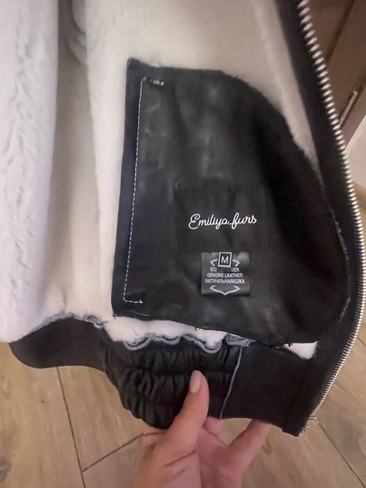 Куртка женская кожаная с мехом песца