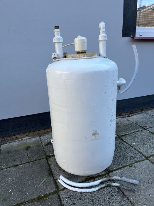 Bojler 80 l z wężownicą i grzałką