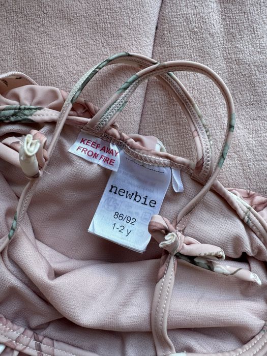 Newbie stroj kapielowy