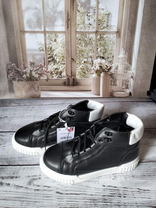 Кеди кросівки жіночі