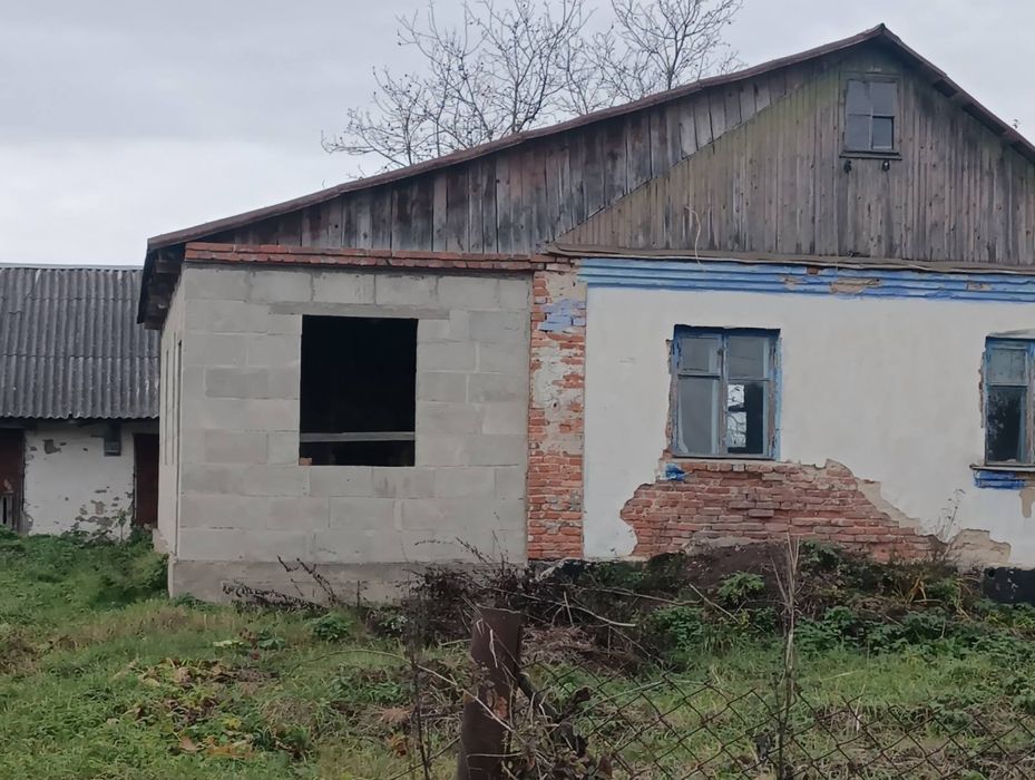Терміново Продам дім в с. Стрієва