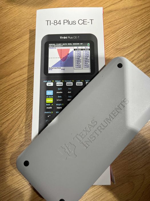 TEXAS TI 84 PLUS CE-T kalkulator naukowy