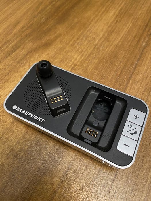 Продам блютуз гарнітуру blaupunkt bt drive free 211