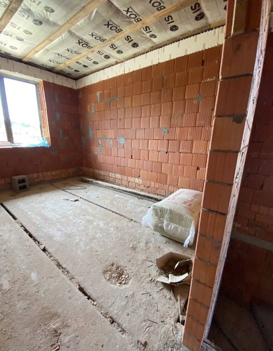 Продаж будинку на 5 сотках в Ірпені, закрите КМ, газ