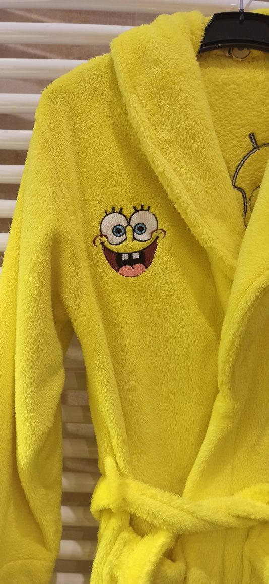 Żółty szklafrok młodzieżowy New Look SpongeBob SquarePants