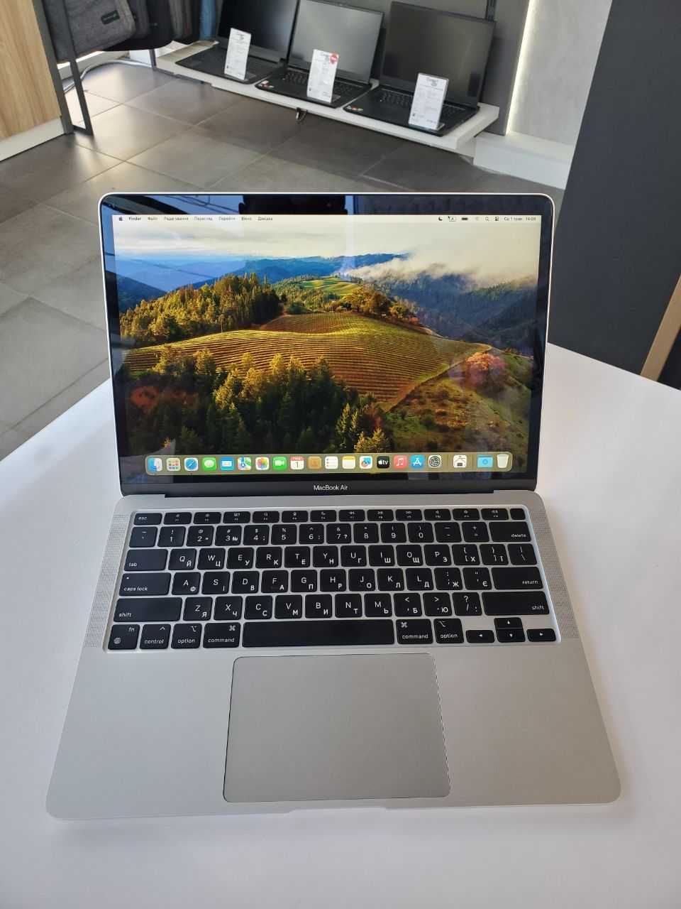 Apple MacBook Air A2337 M1/8gb/256gb/Sonoma