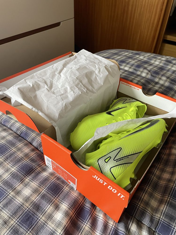 Chuteiras Mercurial Vapor 16 Pro