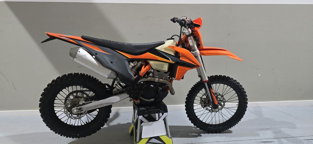 KTM ecx 250  mod 2022