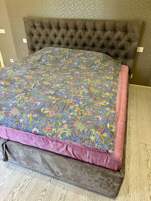 Ліжко двоспальне 200 на 220