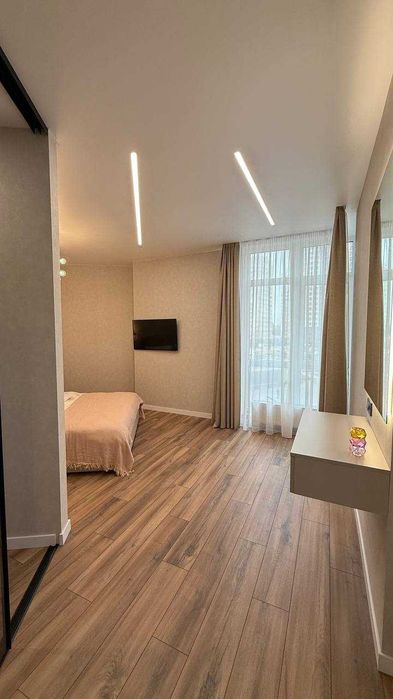 Продается 2-ком квартира на Краснова в новых домах Kadorr с ремонтом